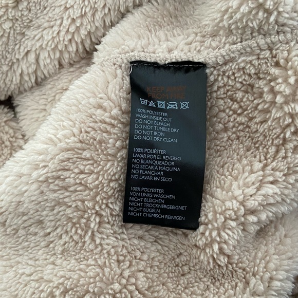 Urban Outfitters BDG Teddy Sweater - Picture 4 of 7